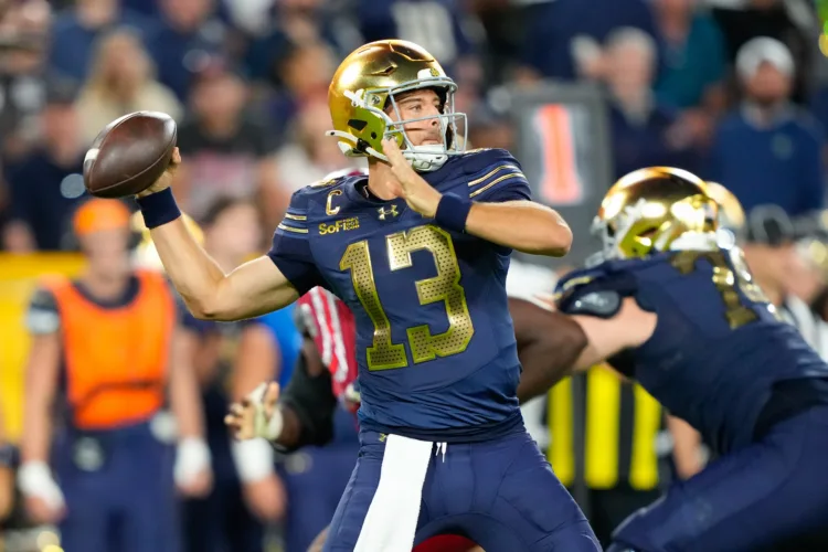 No. 3 Notre Dame faces familiar triple-option offense when it returns home to face Rice
